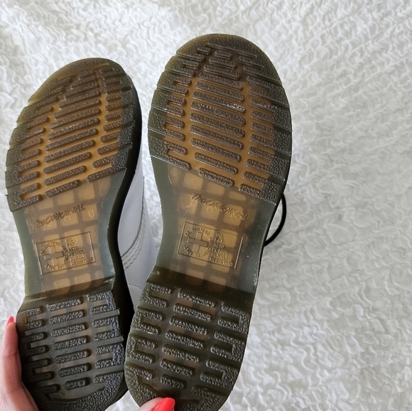 Doc Martin Booties 1460 8 eyelet white - Picture 10 of 11